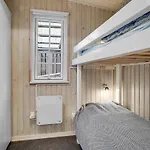 Holiday home Four-bedroom In