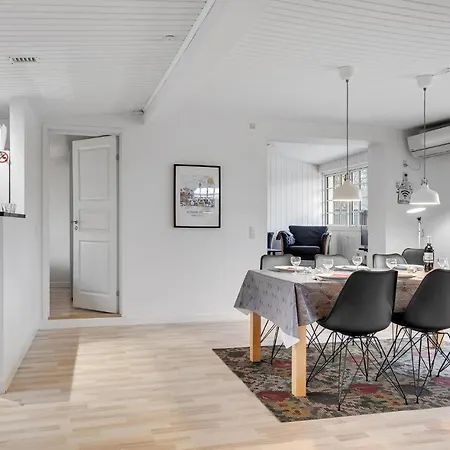5 Bedroom Beautiful In * Otterup