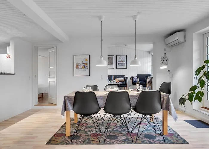 Four-bedroom In Otterup